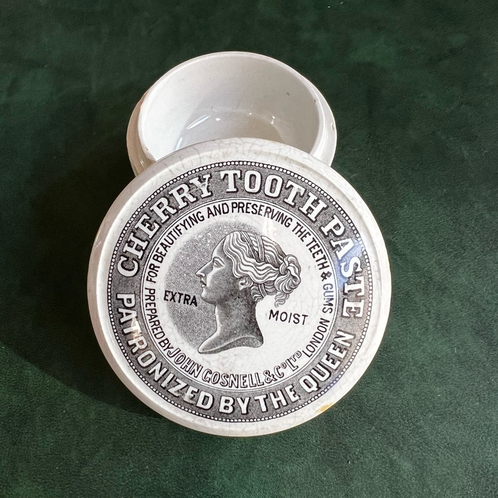 Rare Antique Ceramic Pot and Lid John Gosnell & Co. Cherry Tooth Paste 1860-1900